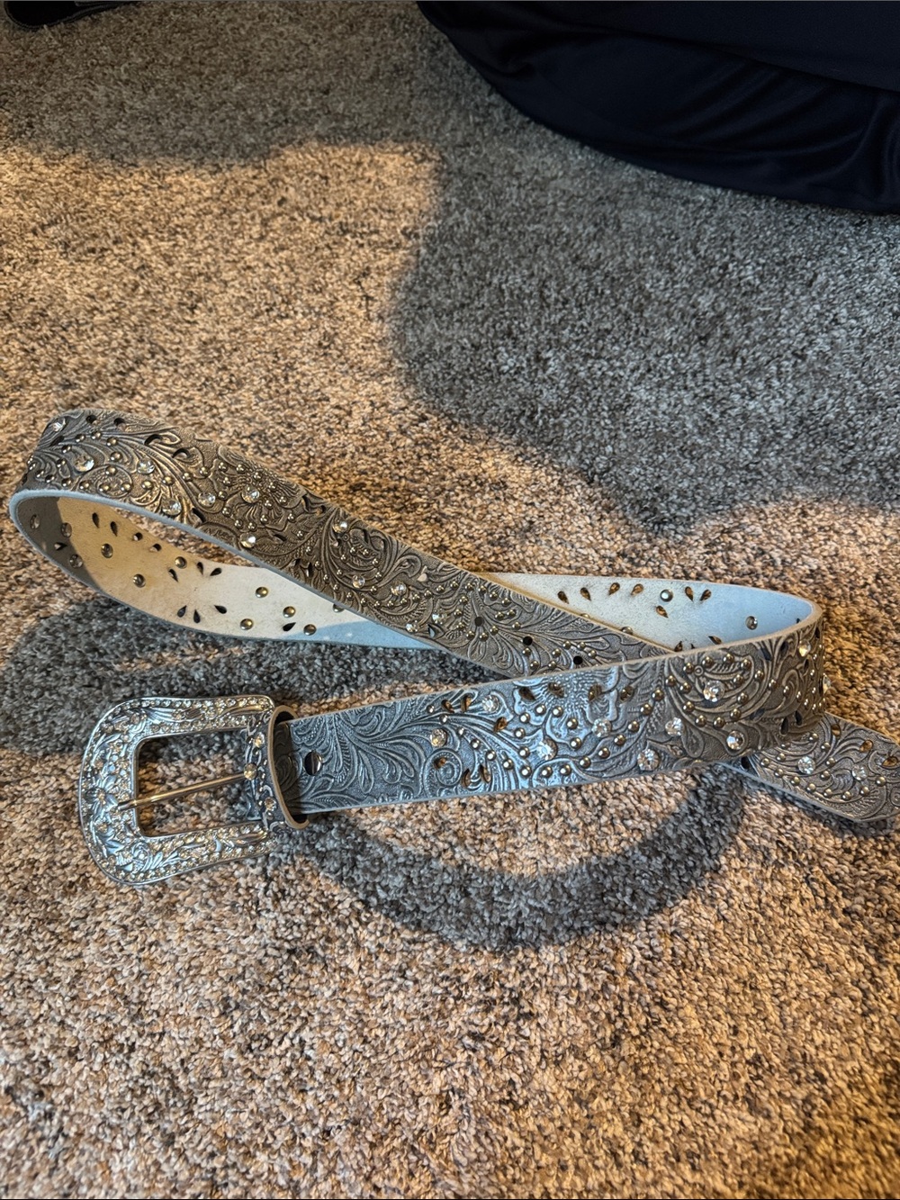 Women's Embossed Floral Western Belt with Decorative Buckle - Silver